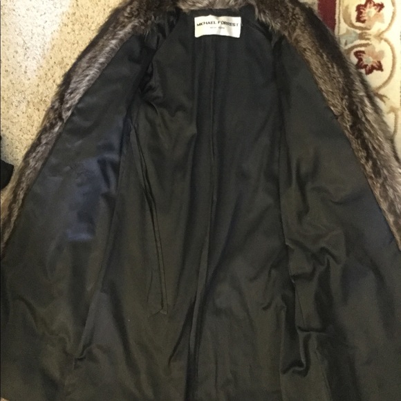 MICHAEL FORREST VINTAGE RACCOON FUR FULL LGTH COAT - Picture 7 of 7